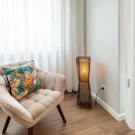 Flamingo In Center - Minho's Guest Braga