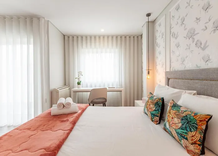 Flamingo In Center - Minho's Guest Lägenhet